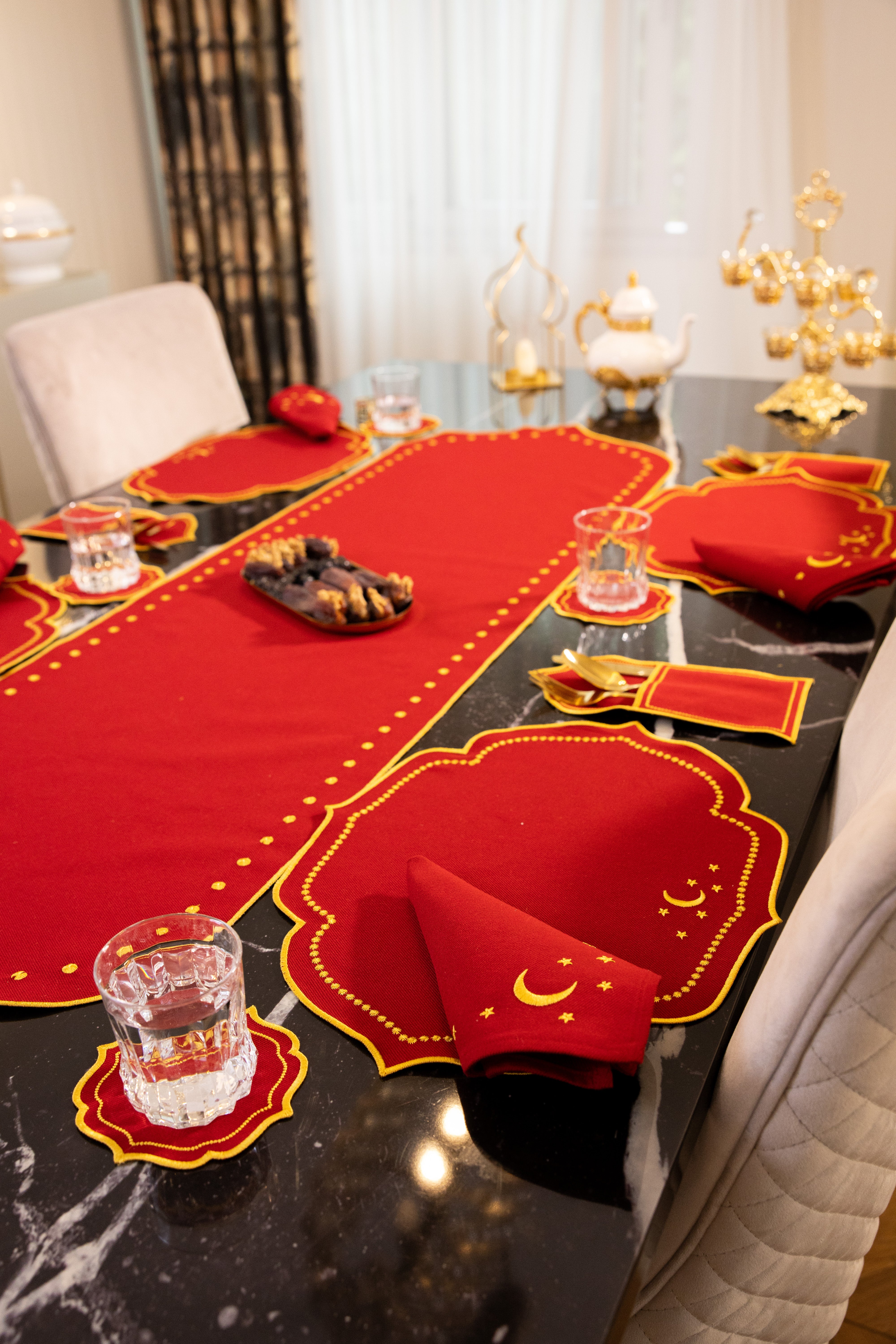 Azam Nakışlı 4 Kişilik Sofra Seti