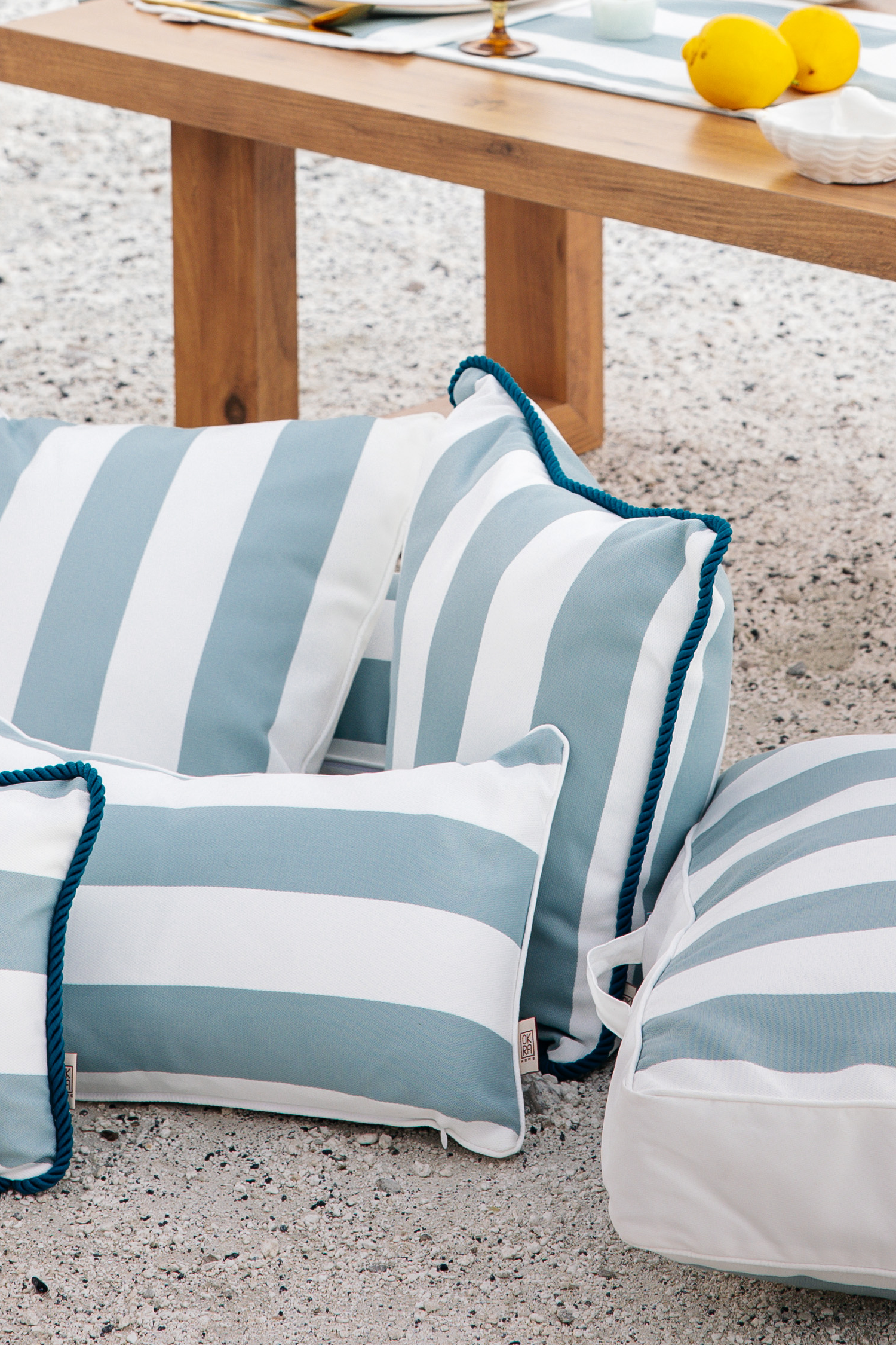 MARINE STRIPE AQUA BEYAZ BİYELİ 30X50 KIRLENT KILIFI